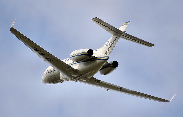 bílé letadlo